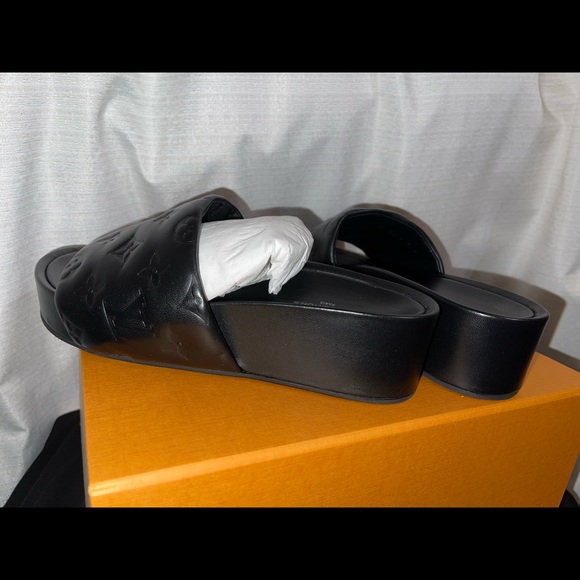 New LV black mule size 37.5 - Picture 12 of 13